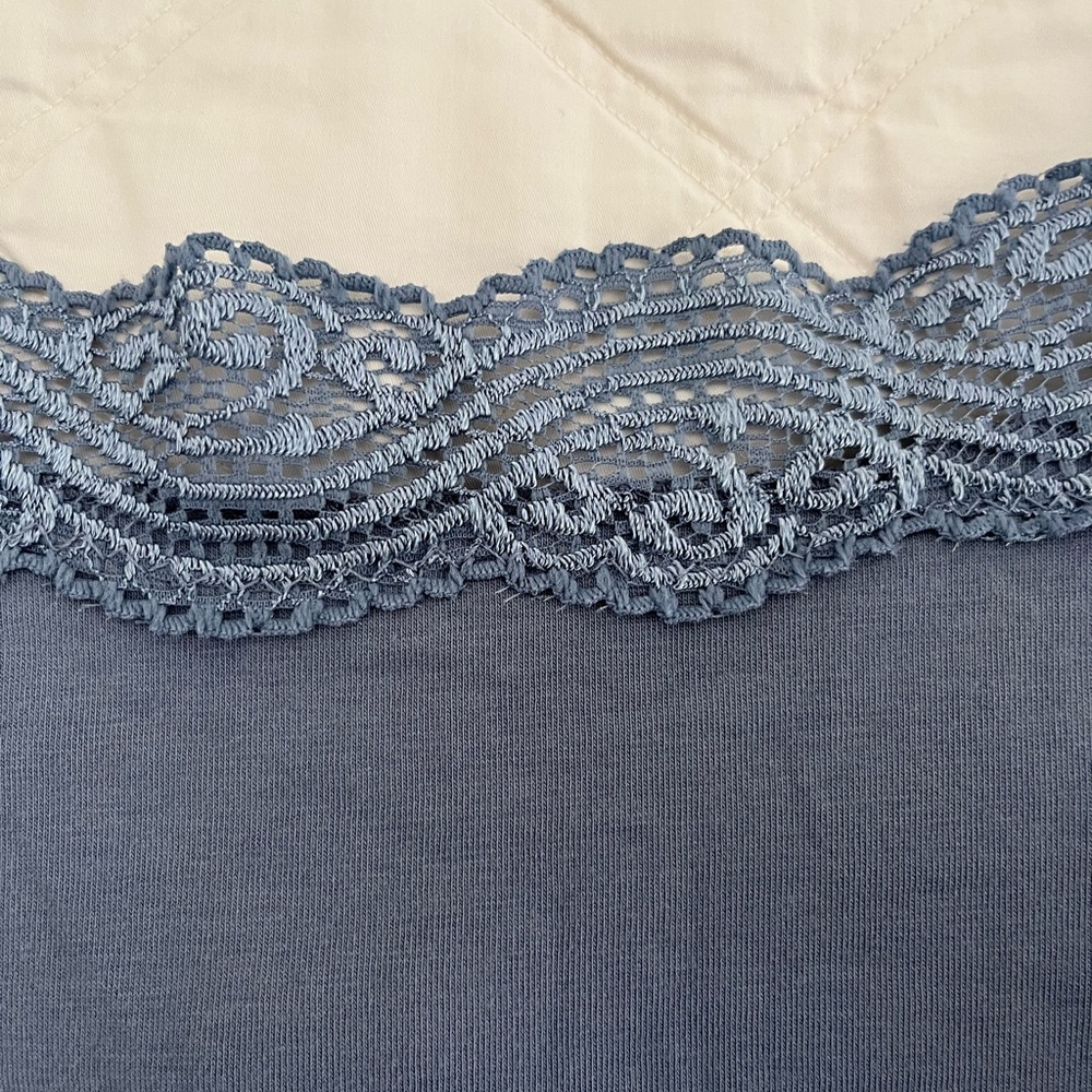 Ann Taylor top - Picture 2 of 3